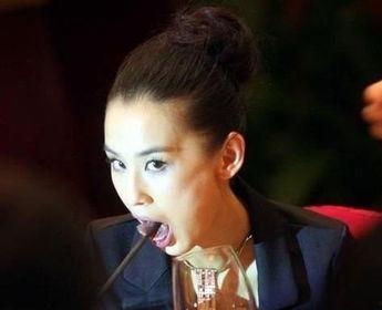 娱乐吃瓜带面具的明星,揭秘娱乐圈明星的神秘面纱”