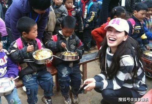 到处逛的娱乐圈吃瓜人,揭秘明星幕后故事与人生百态