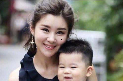 娱乐吃瓜5个女星,揭秘五大女星背后的娱乐吃瓜故事