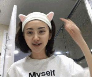 娱乐吃瓜女艺人定位,那些热衷于吃瓜的女艺人，她们的生活与事业